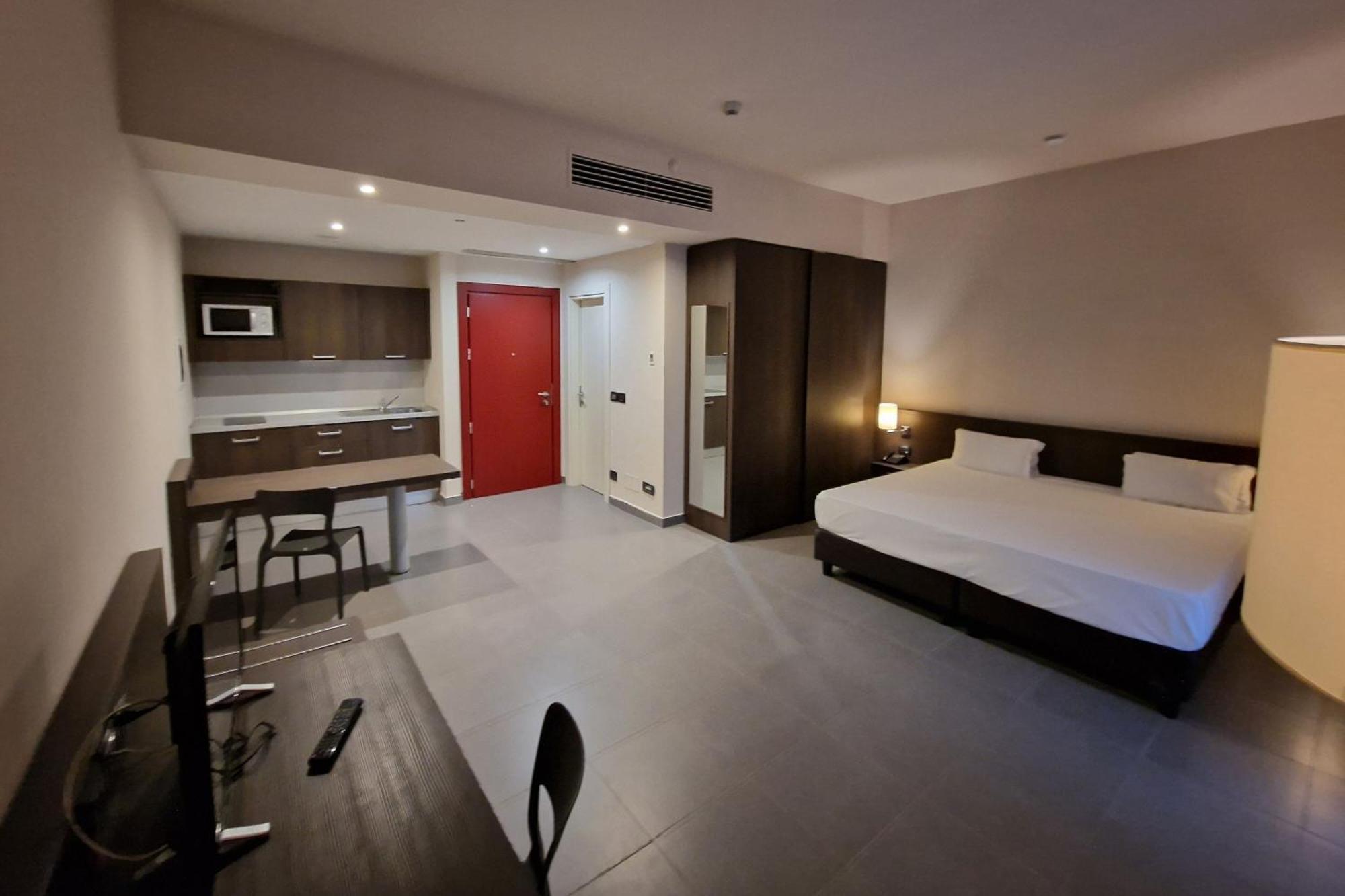 Inn Naples Airport Gricignano dʼAversa Buitenkant foto